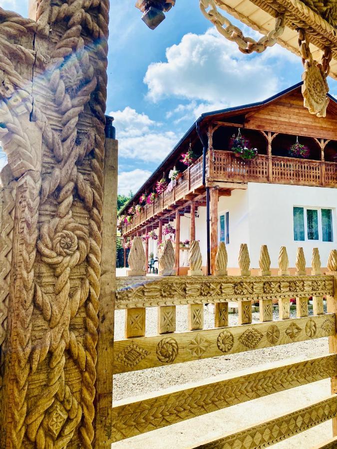 Floare De Maramures 1 Vadu Izei Exterior foto