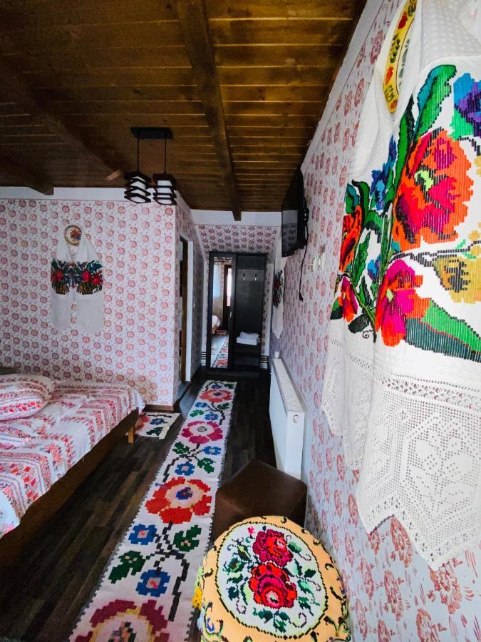 Floare De Maramures 1 Vadu Izei Exterior foto
